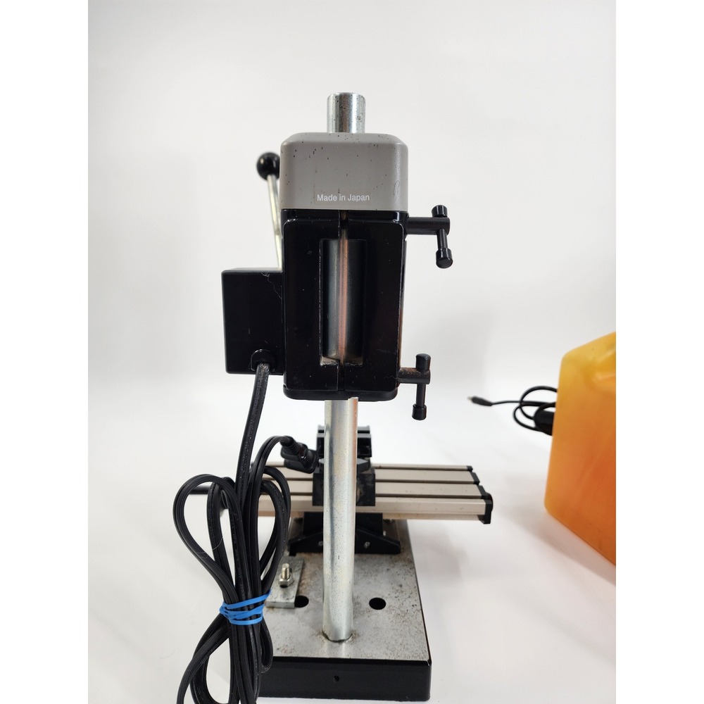 MicroLux Micro-Mark Miniature Drill Press with X-Y Table Vise and Coolant Tank - Picture 9 of 15